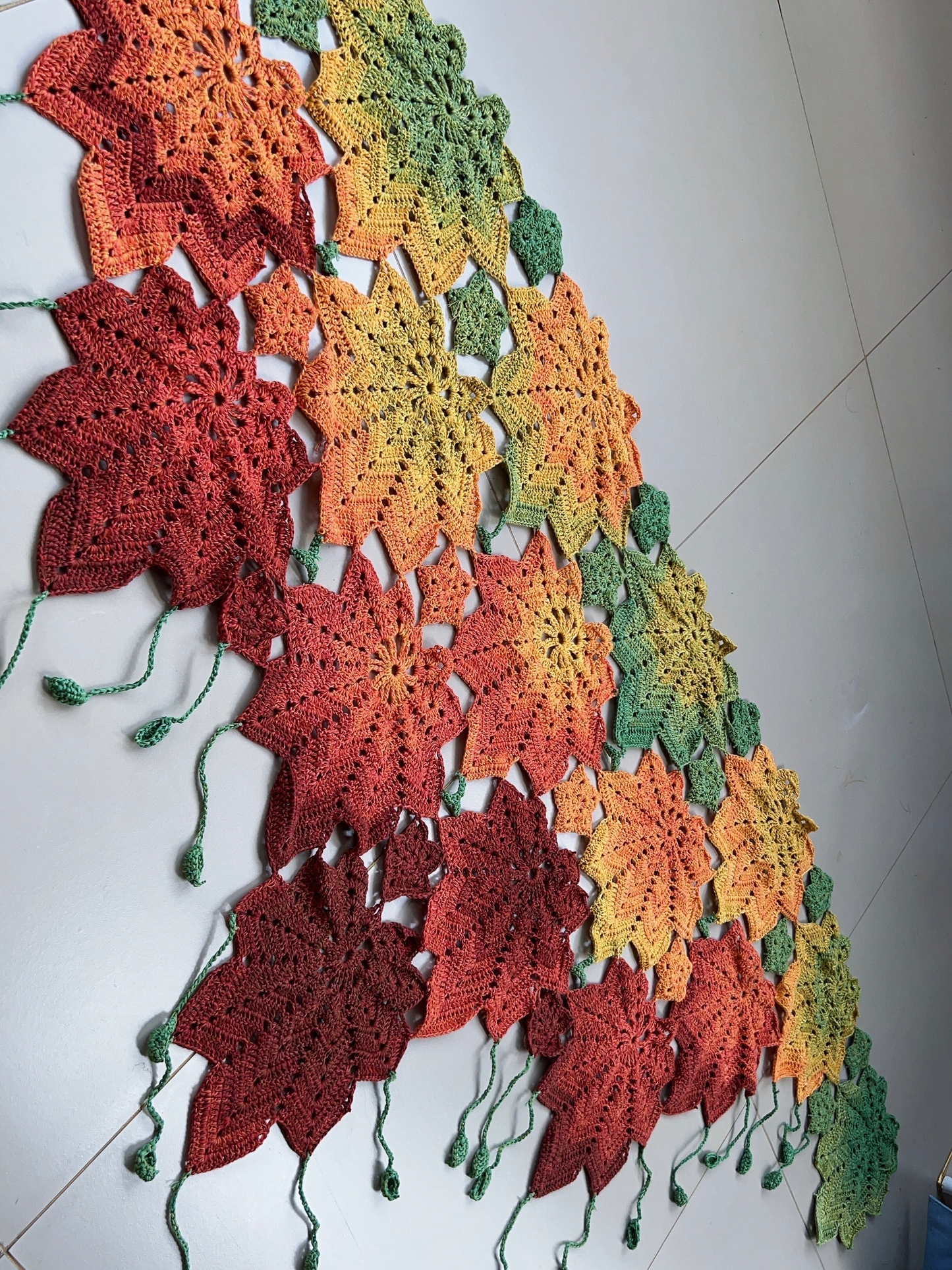 Handmade shawl - maple leaf